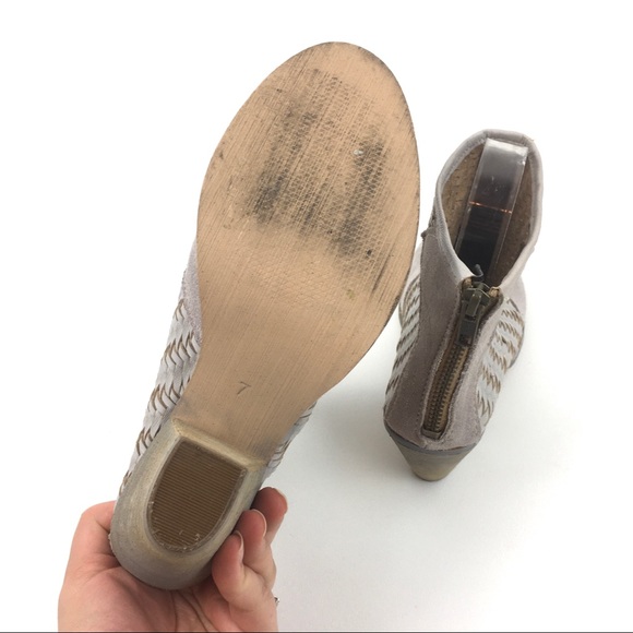 Diba True Western Ankle Boot Woven Leather Bootie Block Heel Gray Size 7 - Picture 5 of 8